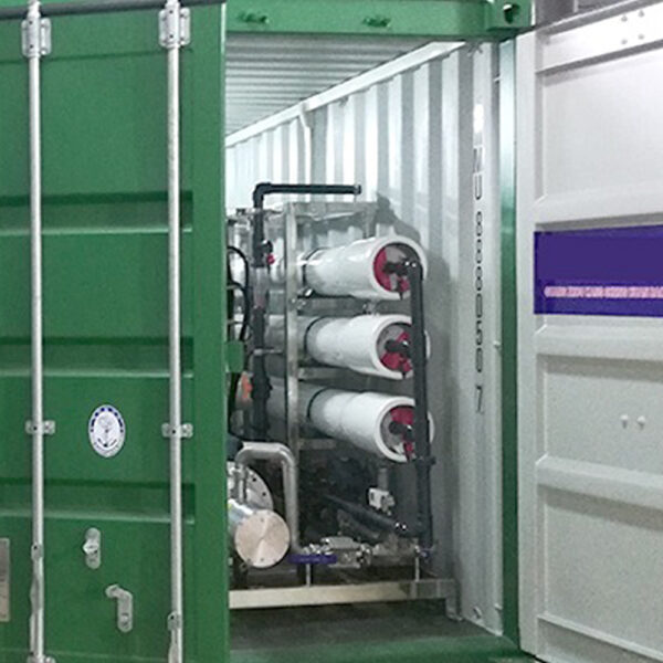 v 40 FT Containerized Water Treatment System